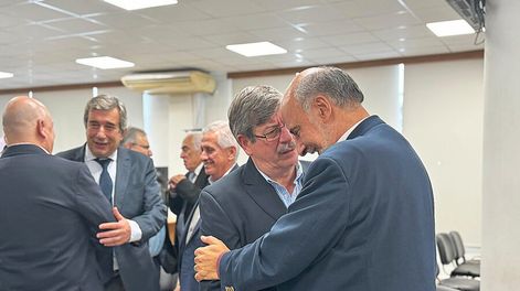 Pablo Mieres en la reunión que mantuvo en el Ministerio de Trabajo para despedirse de empresarios. Foto: MTSS