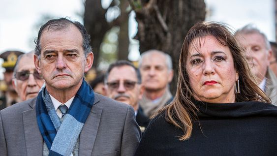 Guido Manini Rios e Irene Moreira. Foto: Mauricio Zina / adhocFOTOS Guido Manini Rios e Irene Moreira. Foto: Mauricio Zina / adhocFOTOS