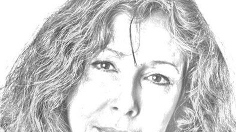 imagen de La senadora Moreira, que estuvo a un paso de presidir el Frente  Amplio, ahora es vista como una “piedra en el zapato” por su bancada