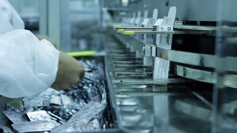 imagen de El gobierno pide “flexibilizar” postura de laboratorios nacionales frente al Tratado de Patentes, mientras el tema divide al Frente Amplio