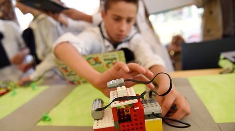 imagen de La mayoría de los alumnos de enseñanza media deserta “por aburrimiento”, una fuga “brutal”, según el Plan Ceibal