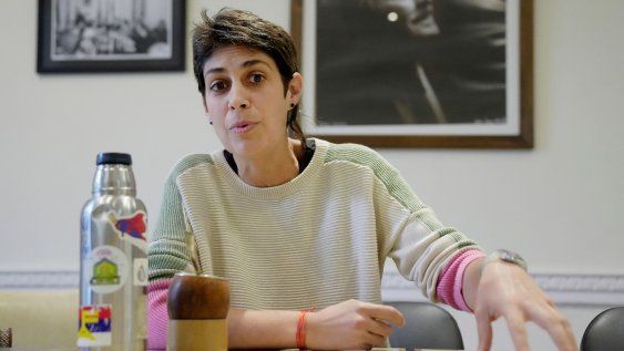 Verónica Piñeiro, durante la entrevista con Búsqueda Verónica Piñeiro, durante la entrevista con Búsqueda