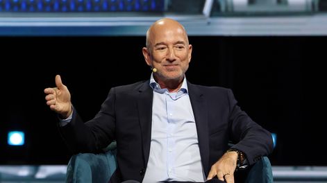 Jeff Bezos en America Business Forum: “La comodidad es el verdadero enemigo del crecimiento”