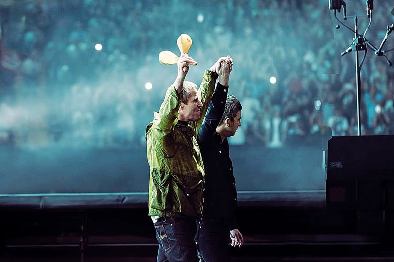 Oasis comenzó su gira en el Principality Stadium de Cardiff