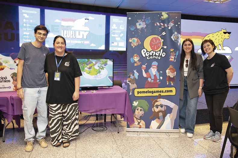 De Pomelo Games:&nbsp;Mateo Romero,&nbsp;Lucía Gómez, Maira&nbsp;Riela y Eva Correa