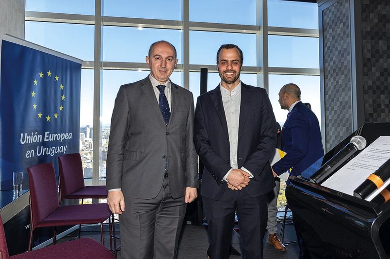 El embajador de la Unión Europea en Uruguay Paolo Berizzi y el director ejecutivo del CED Agustín Iturralde