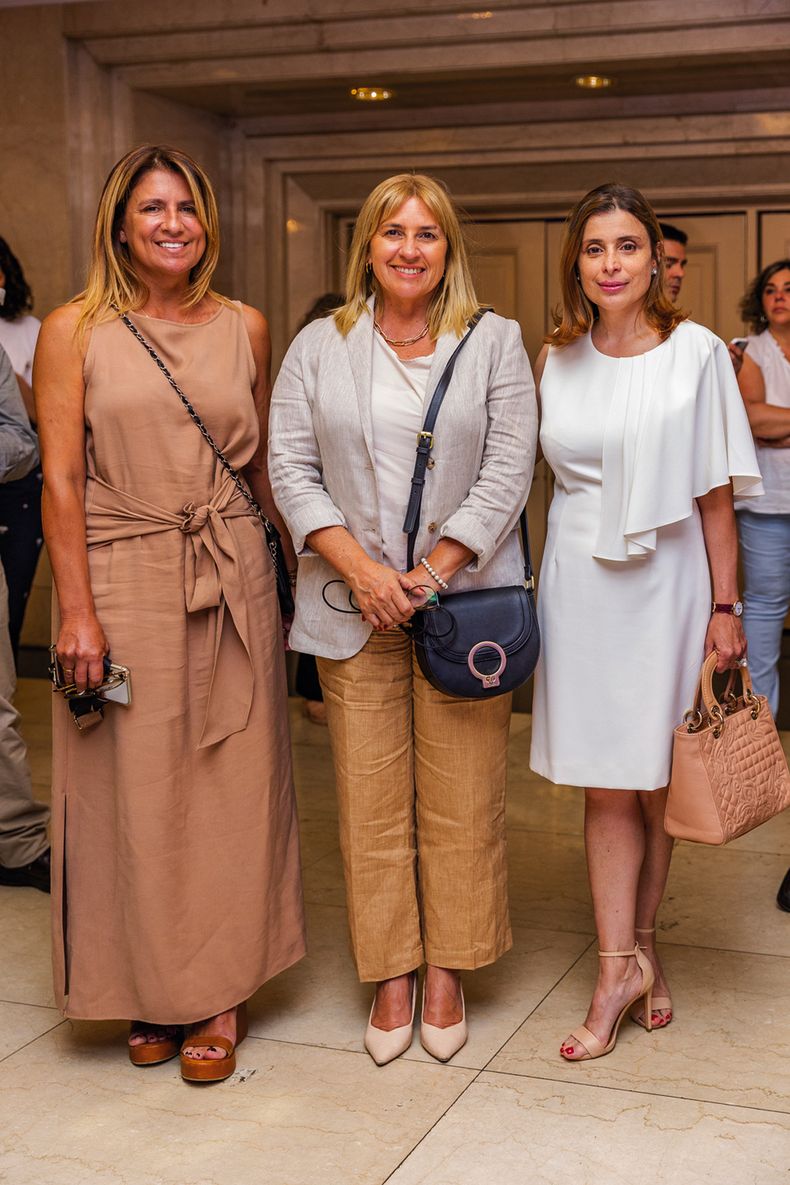 Renata Battione, Claudia Calace y Alba Blustein