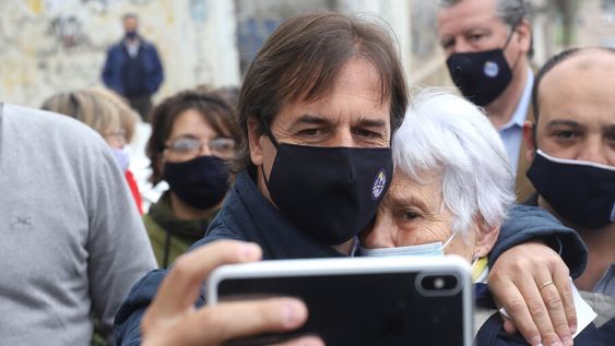 Los blancos celebraron la conquista de Rocha luego de 15 años de gobierno del Frente Amplio. Foto: Nicolás Der Agopián Los blancos celebraron la conquista de Rocha luego de 15 años de gobierno del Frente Amplio. Foto: Nicolás Der Agopián