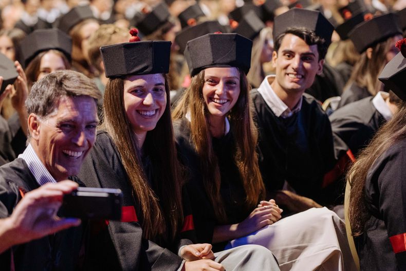 UM alumnos.jpg