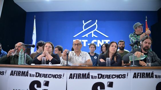 Los promotores de la fracasada campaña por el Sí seguirán buscando eliminar las AFAP Los promotores de la fracasada campaña por el Sí seguirán buscando eliminar las AFAP