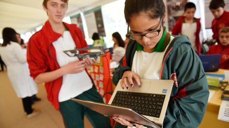 Ceibal refuerza la inclusión de niñas en STEM