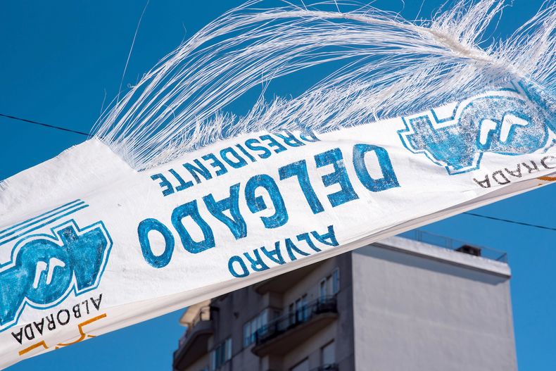 Pasacalle de la lista 404 en Montevideo