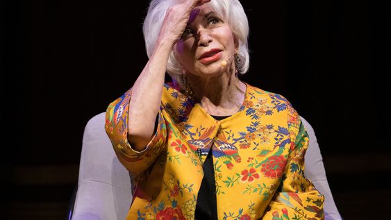 Isabel Allende en la inauguración de la Feria Internacional del Libro en el Teatro Solís. Isabel Allende en la inauguración de la Feria Internacional del Libro en el Teatro Solís.