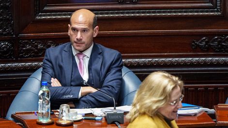 Búsqueda | IN-Martín Lema-Adhoc-Mauricio Zina-20250716MZINA_1938