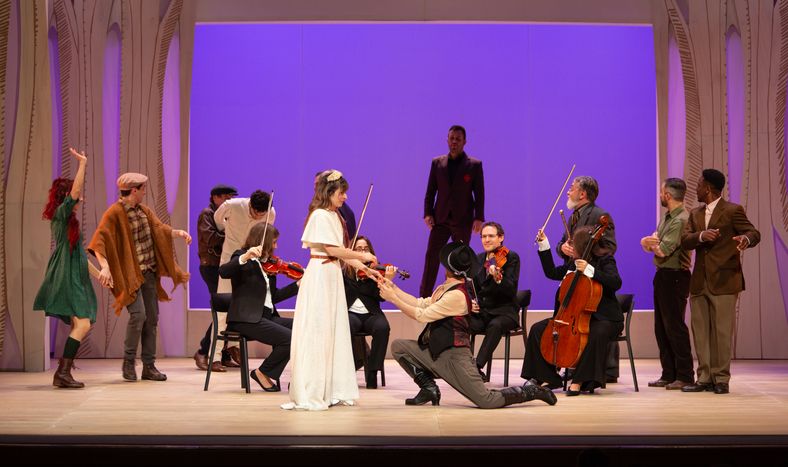 Fuenteovejuna reúne un numeroso elenco en el Solís