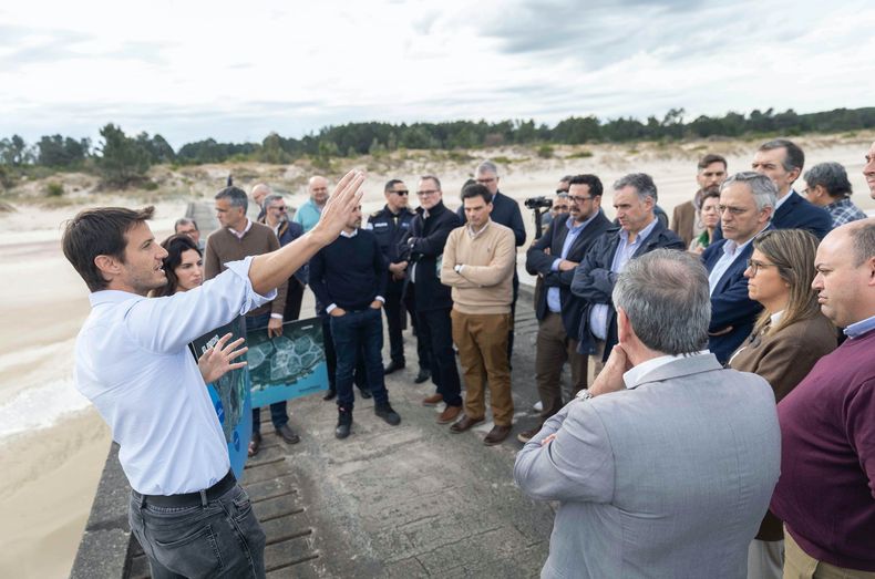 La visita del presidente Orsi y otras autoridades de su gobierno al proyecto +Colonia, en setiembre de 2025.