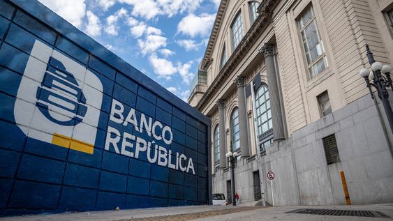 La sede central del BROU, en Ciudad Vieja. La sede central del BROU, en Ciudad Vieja.