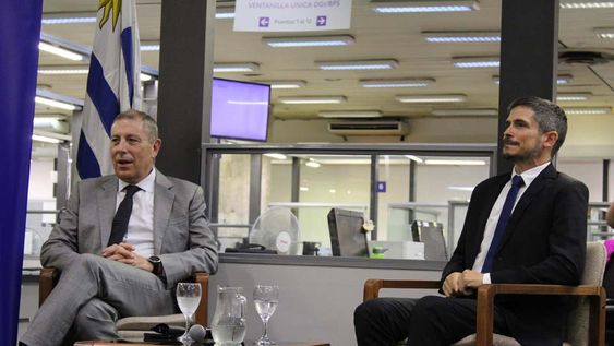 El ministro de Economía y el director general de Rentas