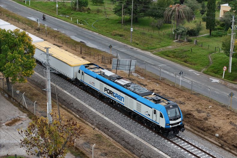 El inicio de operaciones del Ferrocarril Central, en la estación de Cardal (Florida).