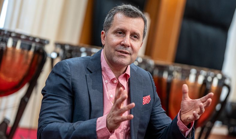 Martín García en la sala de ensayo de la Filarmónica.