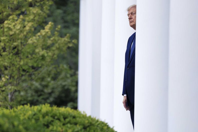 Donald Trump en los jardines de la Casa Blanca.