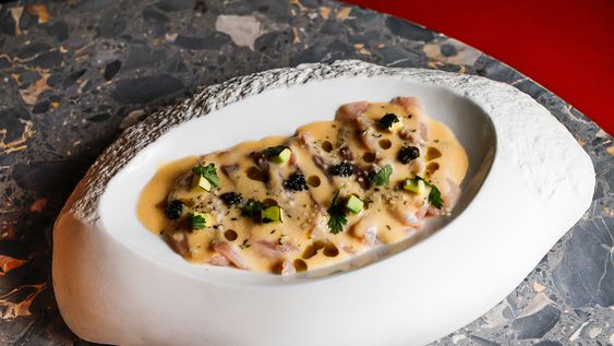 Crudo de pesca local. Crudo de pesca local.