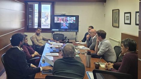 El equipo del MEF reunido en junio con los integrantes del Consejo Fiscal Asesor.