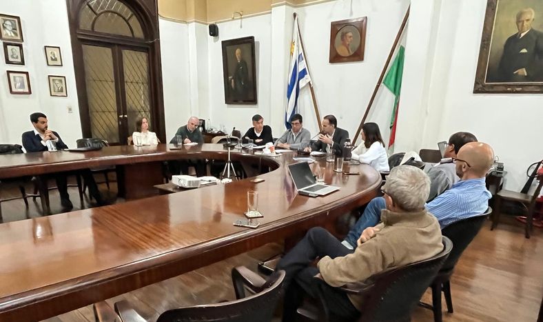 La reunión del presidente del BCU con directivos empesariales en la sede de la Federación Rural, el lunes 6.