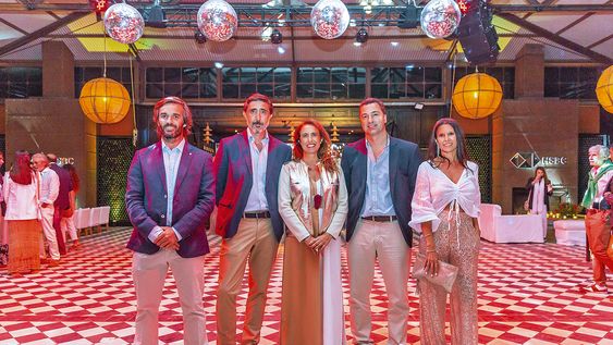 De HSBC: gerente de Premiere Gabriel Souto con los gerentes de Banca Empresa y Comercio Exterior Federico Cordeiro, Isabel Mira y Alfonso Gutiérrez y gerenta de Sucursal de Punta del Este Soledad Trias 