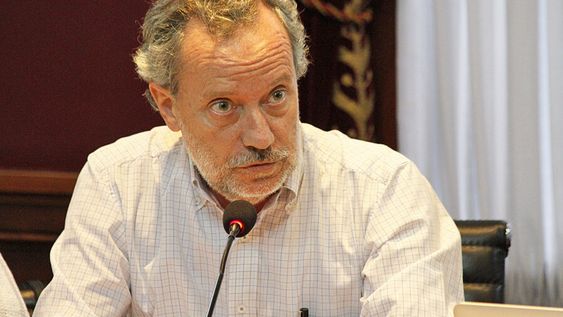 imagen de La Universidad presentó denuncia penal contra docente por falsificar documentos para viajar por Europa con licencia y goce de sueldo imagen de La Universidad presentó denuncia penal contra docente por falsificar documentos para viajar por Europa con licencia y goce de sueldo