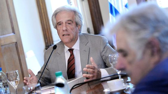 imagen de Vázquez, Mujica y Astori preparan ofensiva en paralelo a los precandidatos del Frente Amplio imagen de Vázquez, Mujica y Astori preparan ofensiva en paralelo a los precandidatos del Frente Amplio