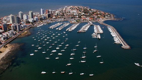 El puerto deportivo de Punta del Este El puerto deportivo de Punta del Este