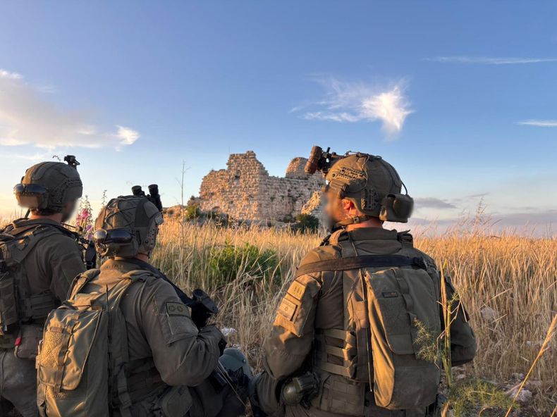 El Ejército de Israel anunció este domingo 31 de mayo que lleva días operando en torno al castillo de Beaufort, una posición estratégica en el sur del Líbano y al norte del río Litani, sobre el que ha expandido su invasión en los últimos días.
