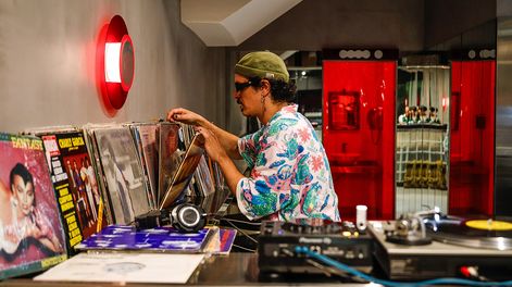 Bares que le dan nueva vida al vinilo en Punta del Este Bares que le dan nueva vida al vinilo en Punta del Este