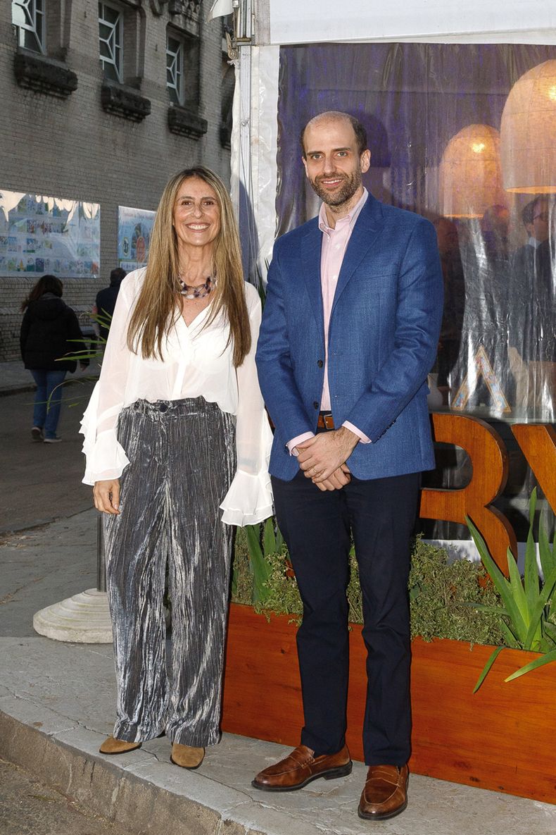 De BBVA: directora de Comunicación Carolina Gianola y director de Desarrollo de Negocios Franco Cinquegrana