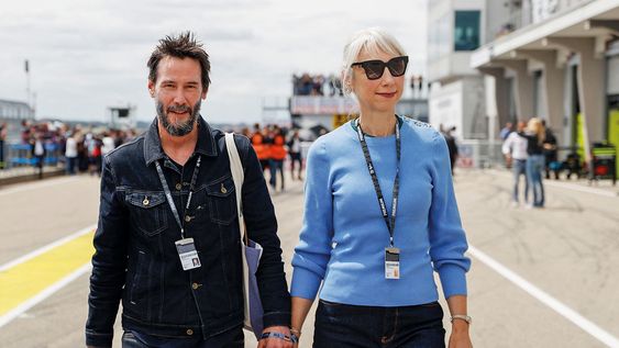Keanu Reeves, de 59 años, y Alexandra Grant, de 51, se conocieron hace más de 10 años a través de amigos en común.