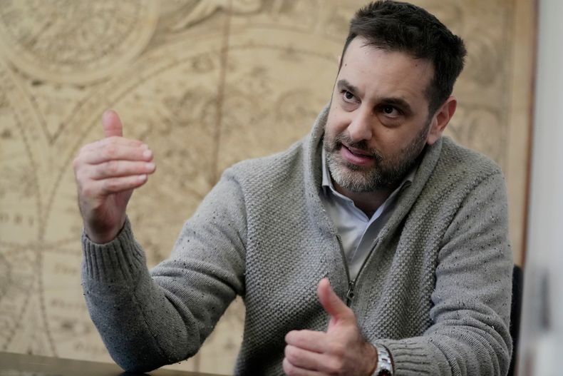 Director de Opinión Pública de Opción Consultores, Rafael Porzecanzki
