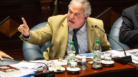 Luis Alberto Heber en la Comisión General del Senado. Foto: Mauricio Zina / adhocFOTOS Luis Alberto Heber en la Comisión General del Senado. Foto: Mauricio Zina / adhocFOTOS