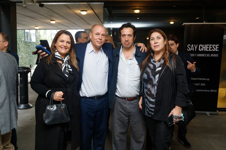 Marcia Croci, Tabaré Hackenbruch, Alejandro Anguilla y Mónica Álvarez