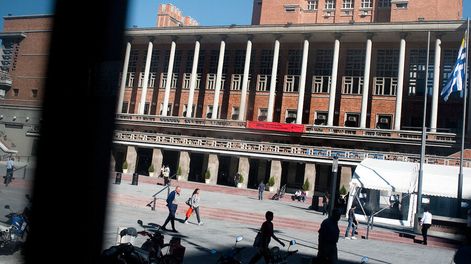 imagen de Funcionarios ganan 19% más que las mujeres en la Intendencia de Montevideo, y son mayoría en cargos de dirección y jefaturas