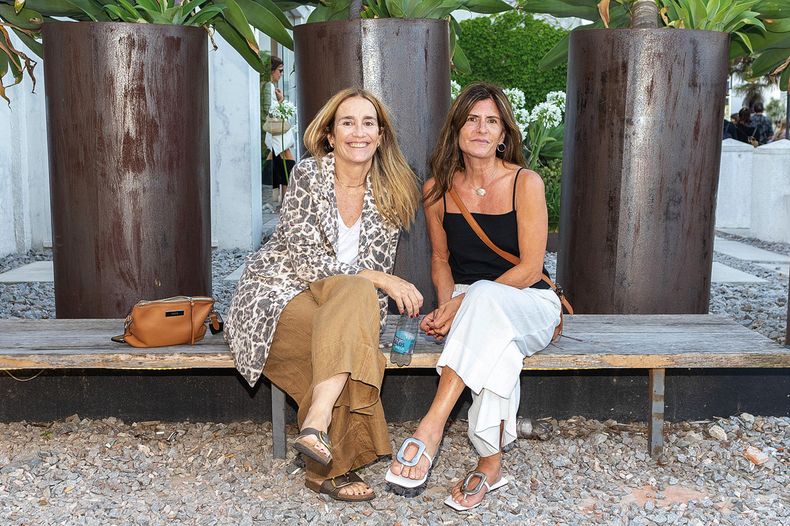 Virginia Shaw con Alexandra Behrens