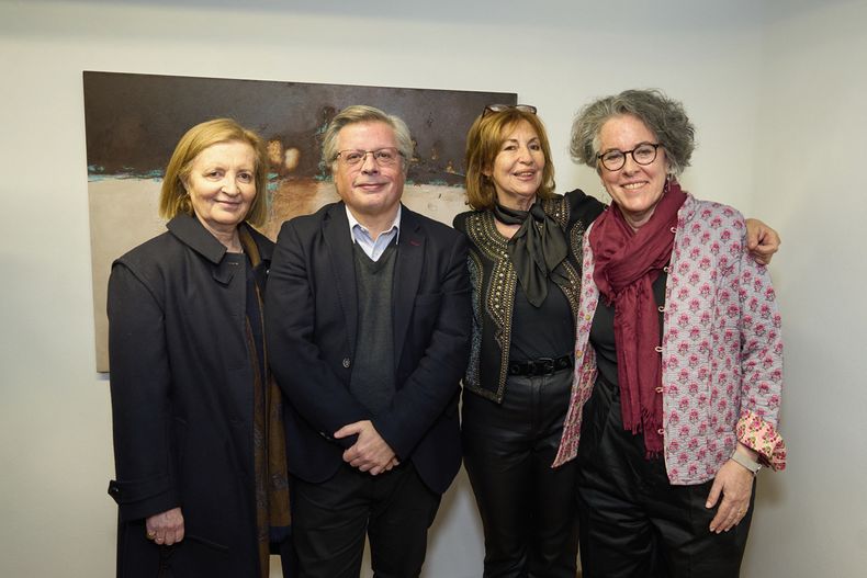 Curadora Soledad Hernández, director del Museo de Artes Visuales Enrique Aguerre, artista Mónica Packer y directora nacional de Cultura Mariana Wainstein
