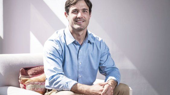 Jerónimo Pino comenzó con su empresa en 2022, y desde entonces ha trabajado con más de 100 conferencistas e impactó a más de 10.000 personas. Jerónimo Pino comenzó con su empresa en 2022, y desde entonces ha trabajado con más de 100 conferencistas e impactó a más de 10.000 personas.