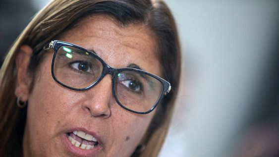 Inés Monzillo en la presentación del movimiento que apoya la precandidatura de Álvaro Delgado a la presidencia. Foto: Mauricio Zina, adhocFOTOS