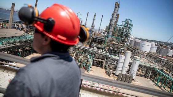 La refinería durante la detención para su mantenimiento en 2023. La refinería durante la detención para su mantenimiento en 2023.