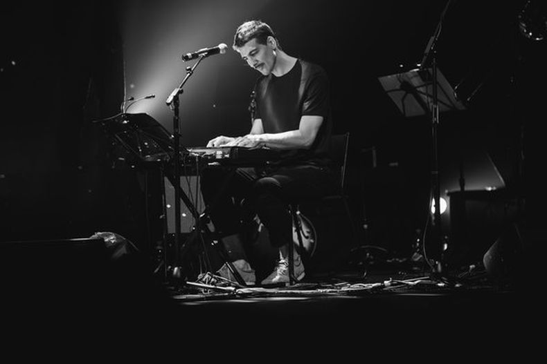 Nair Mirabrat, proyecto solista de Martín Ibarra.