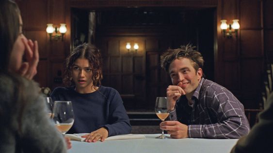 Robert Pattinson y Zendaya en la película El drama.
