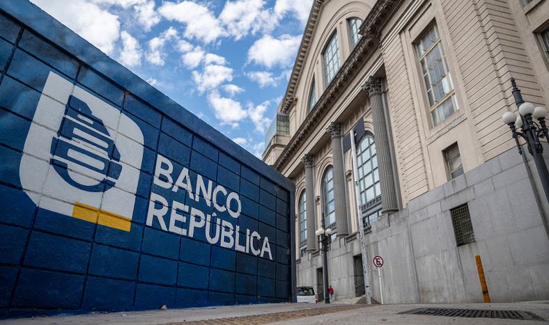 La sede central del BROU, en Ciudad Vieja.