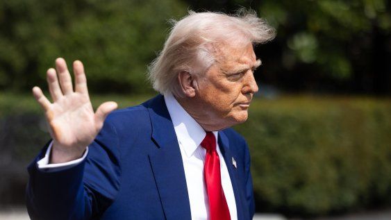 Luego de los mensajes de Trump, los principales mercados de Wall Street se encaminaron al alza en un 2% Luego de los mensajes de Trump, los principales mercados de Wall Street se encaminaron al alza en un 2%