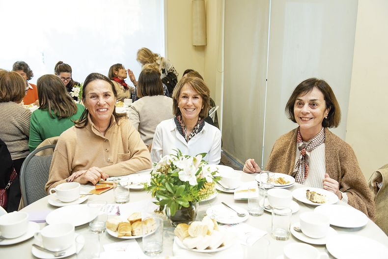 Estela Pérez del Castillo, Elena del Campo y Claudia Pérez del Castillo&nbsp;